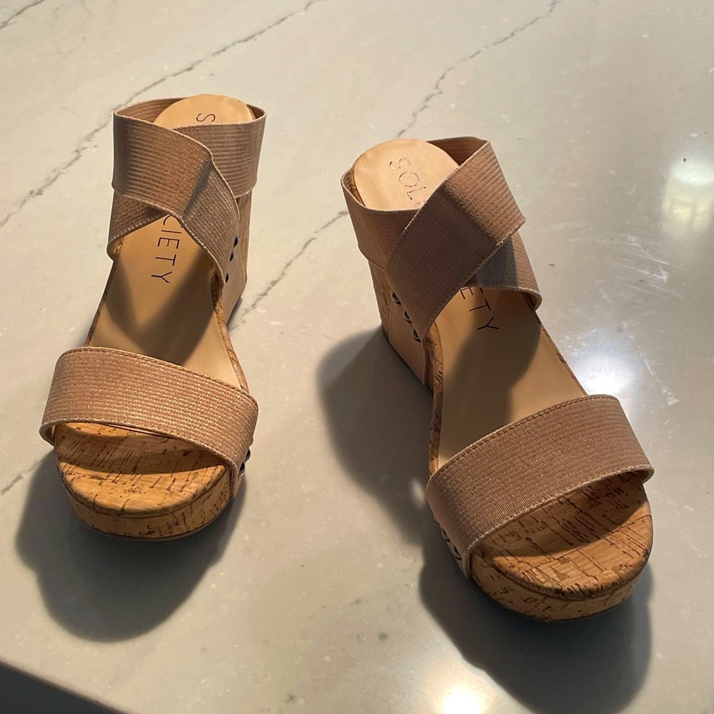 Strapped sandals. Brand new. Never worn.